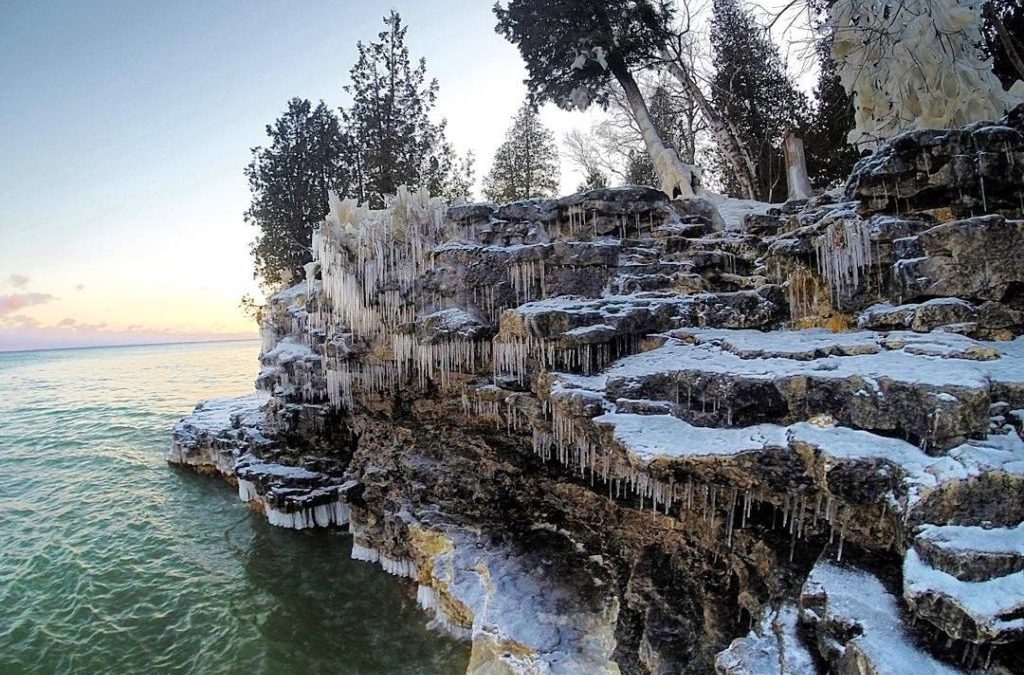 10 Natural Wonders in Wisconsin that are Absolutely Gorgeous in the Winter
