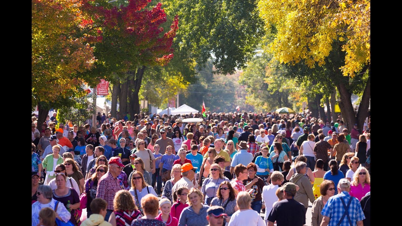 Warrens Cranberry Festival Discover Wisconsin