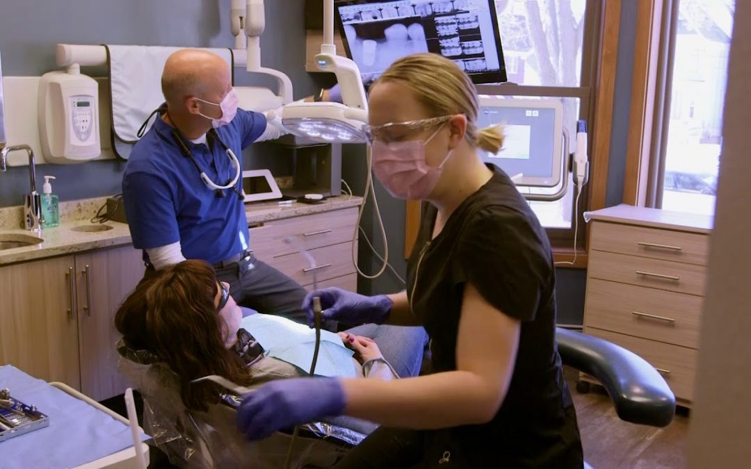 Wisconsin Dentist Discusses the Risk Factors and Detection of Oral Cancer