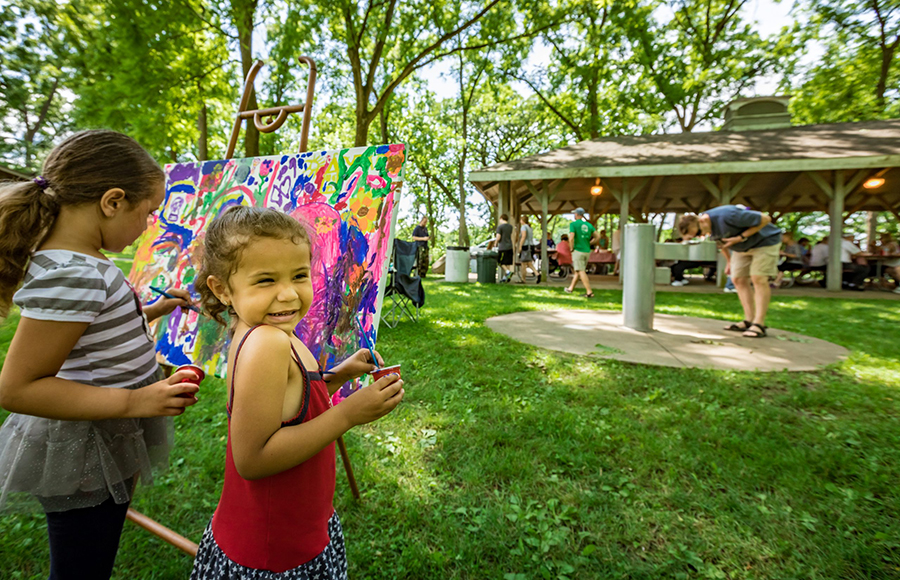 Ice Cream Social & Artists in the Park with 2 kids painting